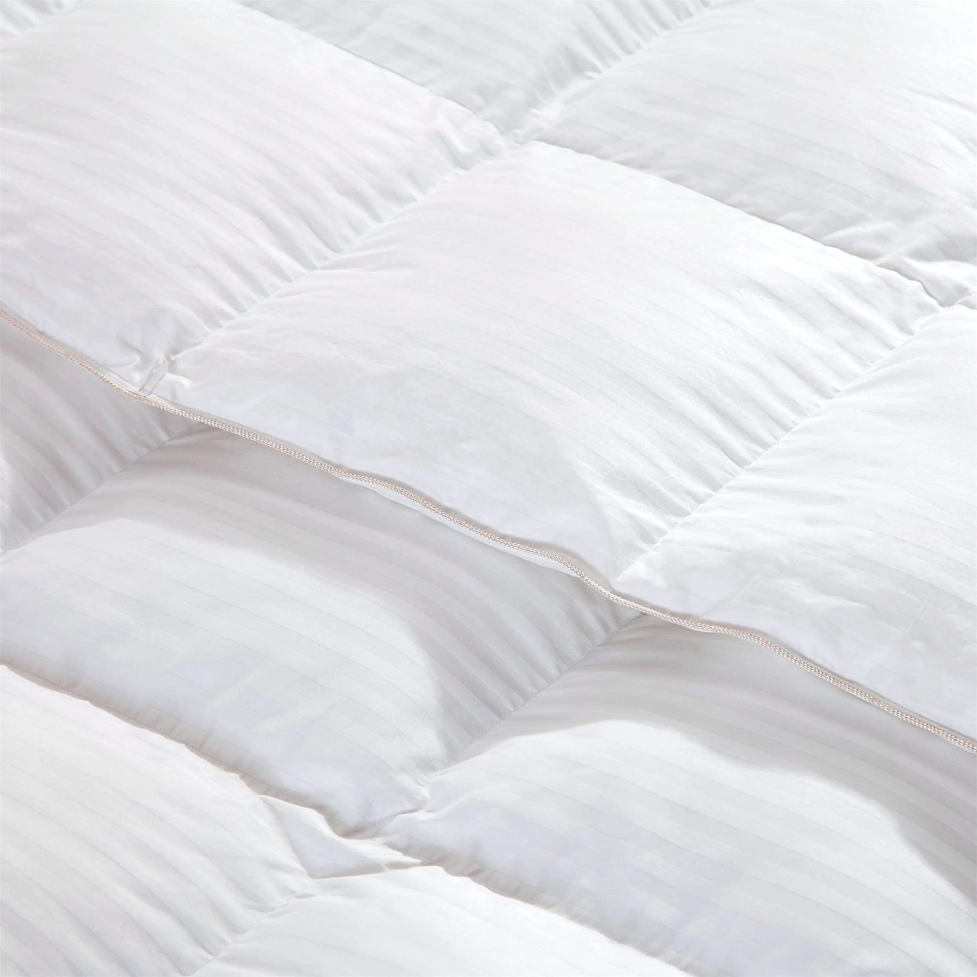 Luxurious White Solid Heavy Weight  Goose Feathers Down Comforter The Luxe Loft