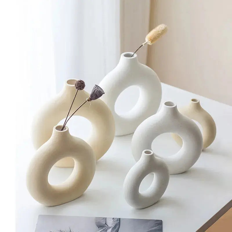 Circular Hollow Ceramic Vase theluxeloft